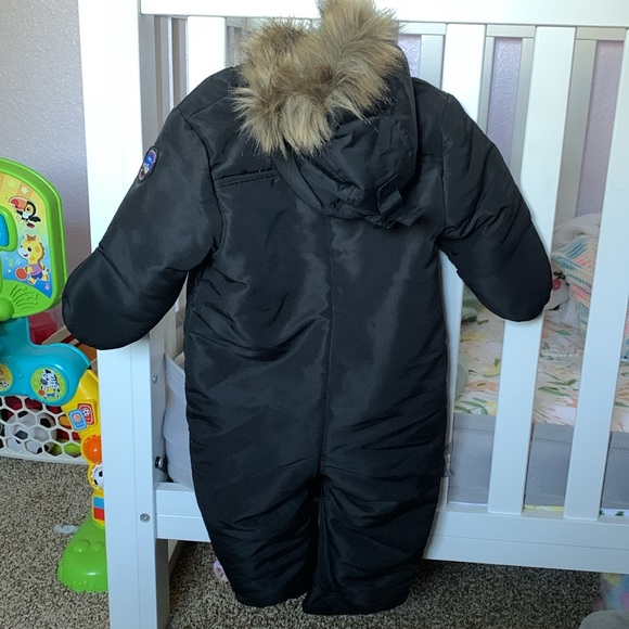 Baby Snowsuit - Picture 3 of 4